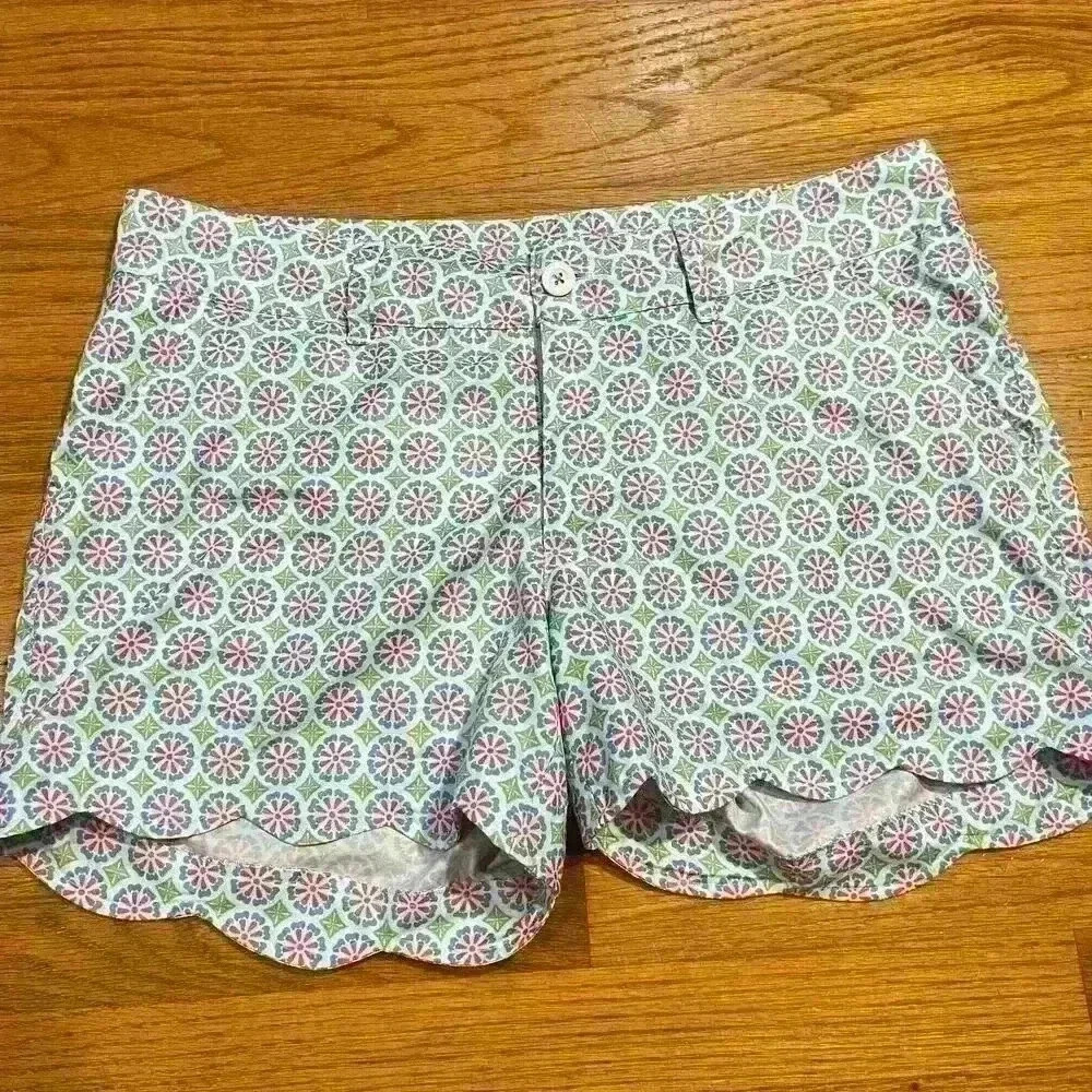 Birdies and Bows Women's Golf Shorts Size 8 Geometric Print Scalloped Edge EUC